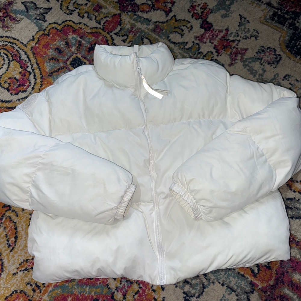 Fabletics White Cropped Puffer Jacket With High C… - image 4